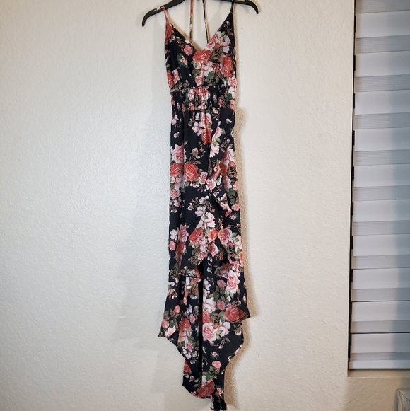 Windsor Dresses & Skirts - Windsor Floral Ruffle Front Wrap Dress Size XS